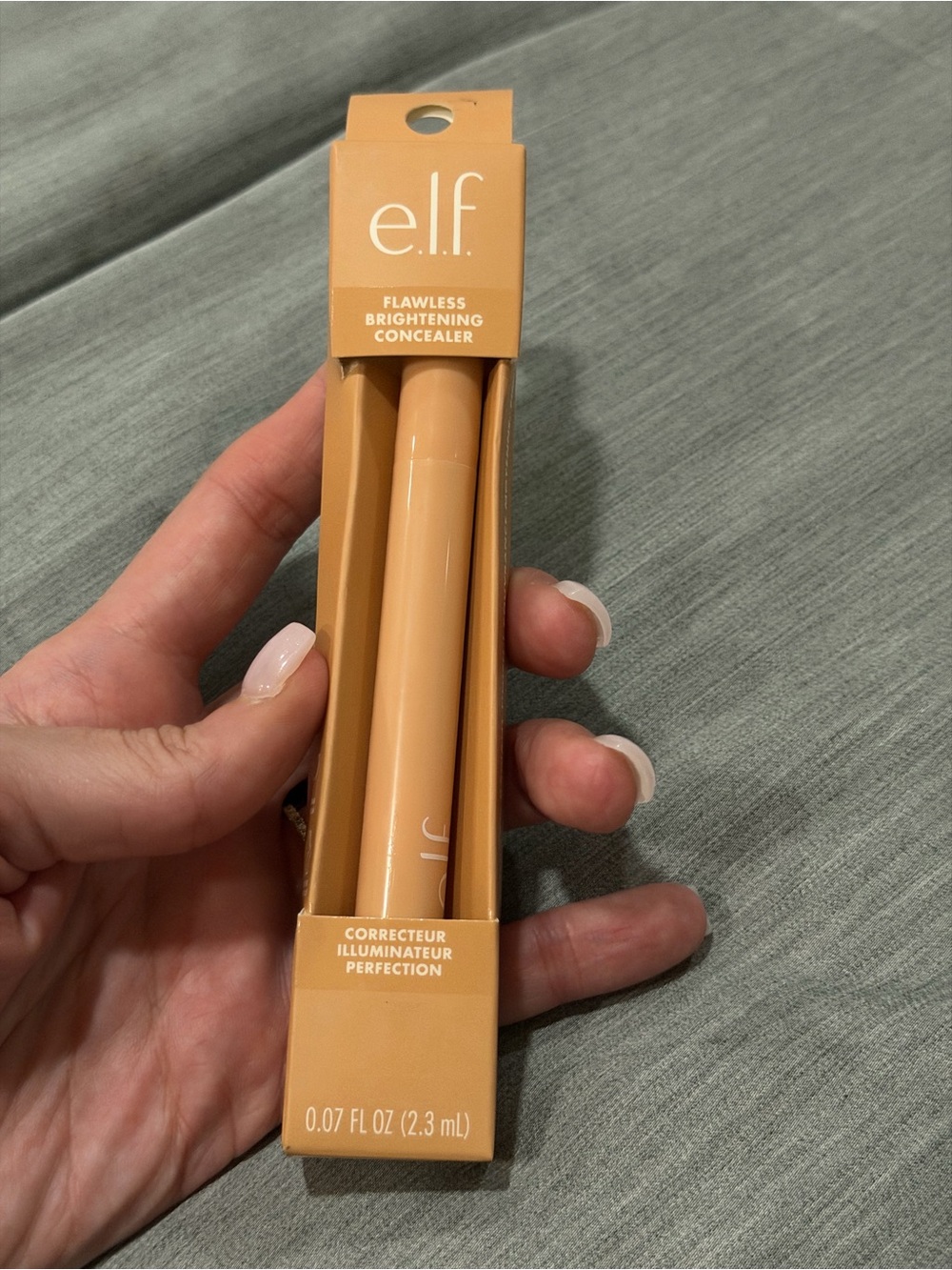 e.l.f. Flawless Brightening Concealer - Peach Tone